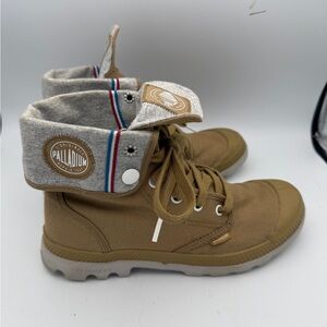 Palladium Women's Tan High-Top Baggy Boot Sneakers siz 8.5